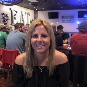 Meet your Posher, Caitlin